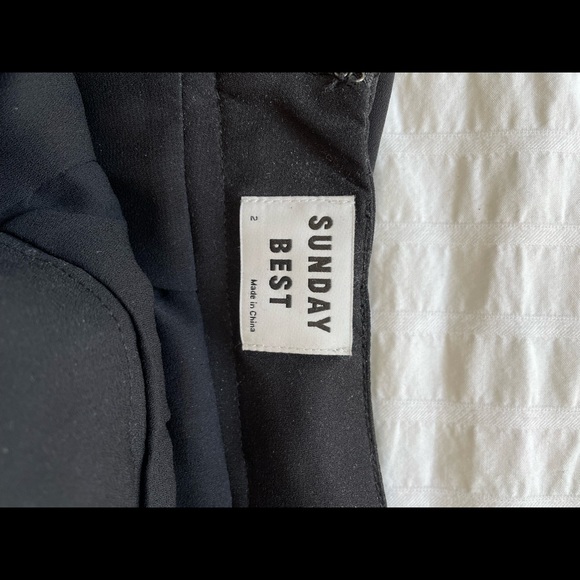 Aritiza Westley Pleated Black shorts - Picture 6 of 7